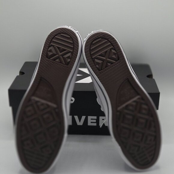 Converse White Leather Chuck Taylor All Star – NWOT W 9.5 M 7.5 Unisex - Picture 8 of 9